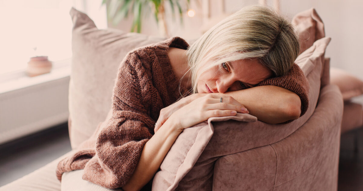 Αpofevgi-ti-desmefsi-i-esena