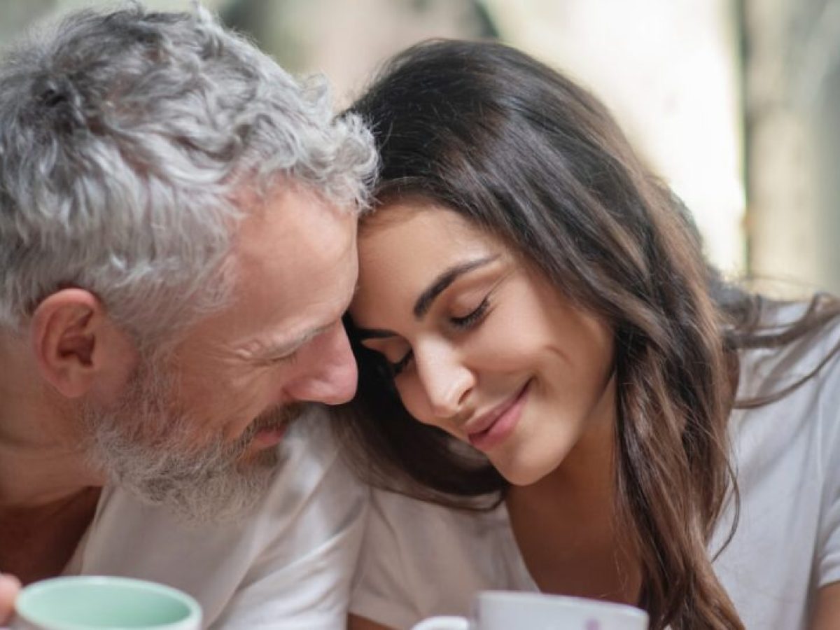 Τελικά, πόση σημασία έχει η διαφορά ηλικίας σε μια σχέση;
